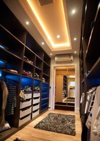Большая открытая гардеробная комната с комбинированным наполнением Уфа
